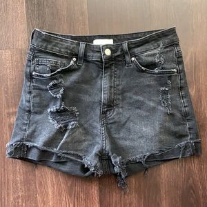 H&M Distressed High Waisted Jean Shorts (6)